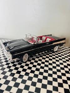 1:18 - 1957 Bel Air Convertible - Over 1500 - 1:18 Scale Diecast