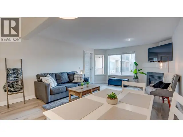 Sicamous Lockout Suite — Waterfront, Poolside, Boat Slip $495K - Photo 5