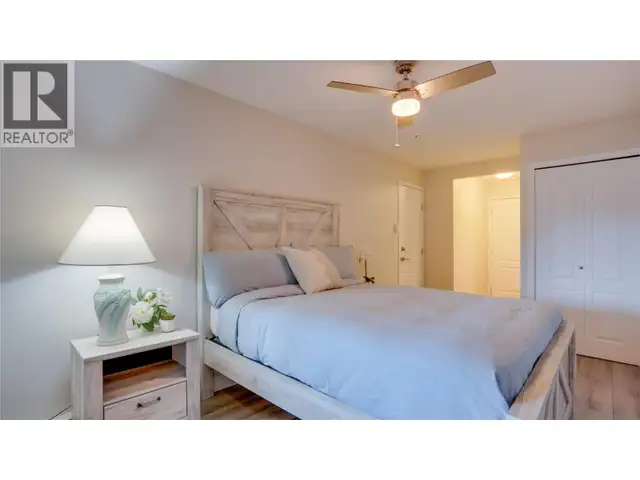 Sicamous Lockout Suite — Waterfront, Poolside, Boat Slip $495K - Photo 6