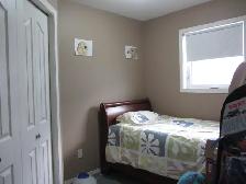 Sunny Two Bedroom Apartment for Rent - Photo 5