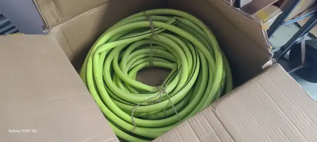 Garden Hose, 100 feet long, like new, GREAT DEAL - Photo 3