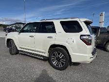 2016 Toyota 4Runner SR5 JUST LANDED !! - Photo 3