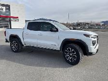 2024 GMC Canyon AT4 Crew Cab 4X4 pickup has just 28,394 km - Photo 7