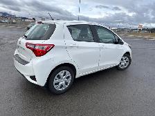 2019 Toyota Yaris LE Hatchback UNIQUE UNIT / MANUAL/ VERY LOW KM - Photo 5