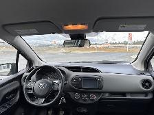 2019 Toyota Yaris LE Hatchback UNIQUE UNIT / MANUAL/ VERY LOW KM - Photo 10