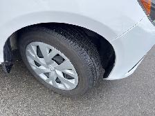 2019 Toyota Yaris LE Hatchback UNIQUE UNIT / MANUAL/ VERY LOW KM - Photo 16