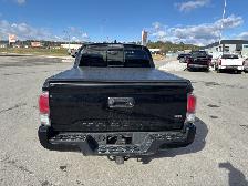 2023 Toyota Tacoma 4WD DBL AT SB - Low Mileage - Photo 4