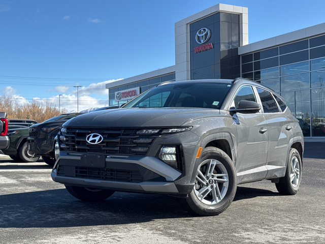 2025 Hyundai Tucson Preferred AWD LOW MILEAGE WITH A NEW BREATHT