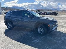 2025 Hyundai Tucson Preferred AWD LOW MILEAGE WITH A NEW BREATHT - Photo 7