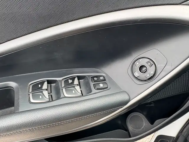 2014 Hyundai Santa Fe Sport Luxury 2.4L AWD Certified - Photo 18