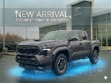 2024 Toyota Tacoma 4x4 Double Cab AT - Sunroof