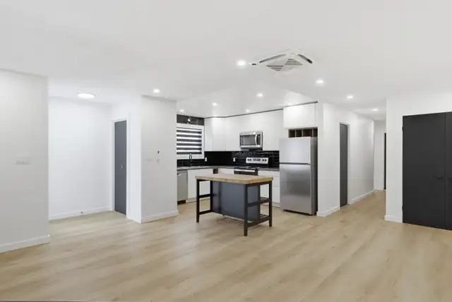 Spacious 3BR Rental in Pelham - Modern Finishes, Laundry In-Unit - Photo 2