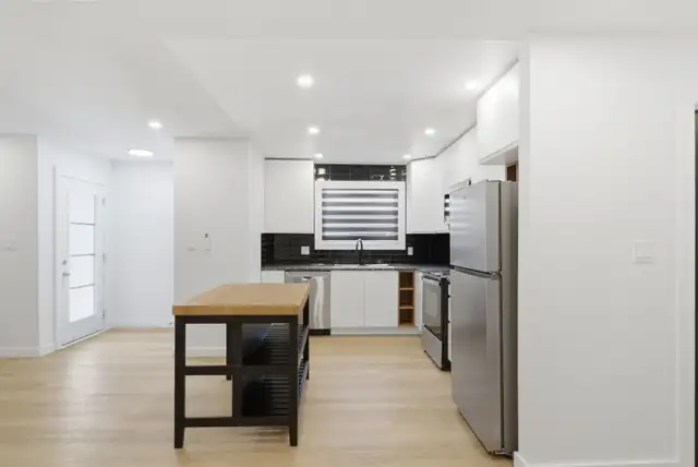 Spacious 3BR Rental in Pelham - Modern Finishes, Laundry In-Unit - Photo 5