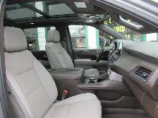 2023 GMC Yukon XL SLT | One Owner | Grey Leather | Pano Roof | N - Photo 6