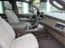 2023 GMC Yukon XL SLT | One Owner | Grey Leather | Pano Roof | N - Photo 7