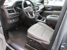 2023 GMC Yukon XL SLT | One Owner | Grey Leather | Pano Roof | N - Photo 21