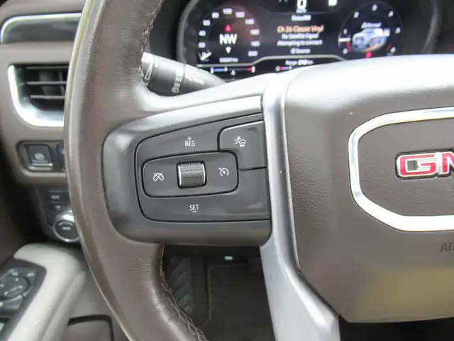 2023 GMC Yukon XL SLT | One Owner | Grey Leather | Pano Roof | N - Photo 25