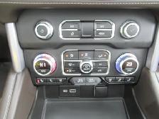 2023 GMC Yukon XL SLT | One Owner | Grey Leather | Pano Roof | N - Photo 28