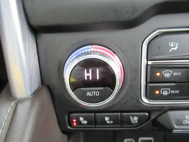 2023 GMC Yukon XL SLT | One Owner | Grey Leather | Pano Roof | N - Photo 29