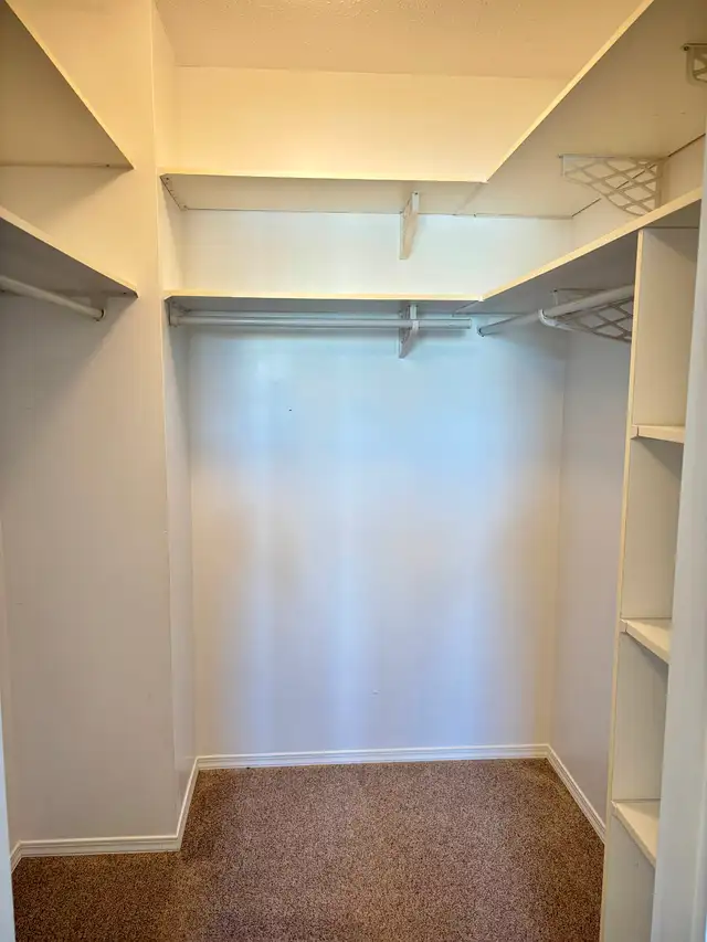 College Park 2 Bedroom - Photo 7