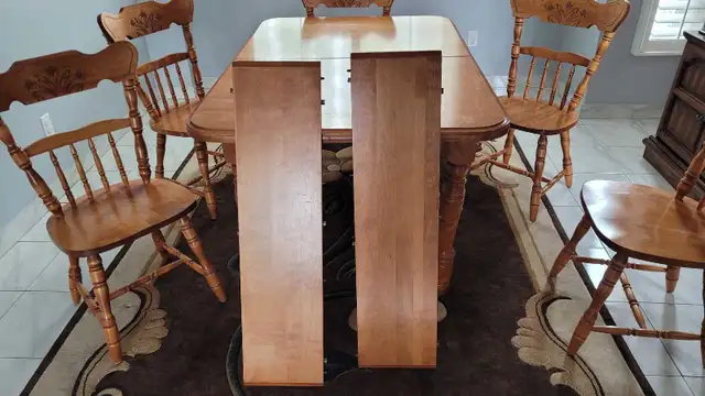 Dining/kitchen table and chairs - Photo 4