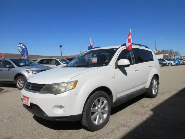 2009 Mitsubishi Outlander ES - Photo 3