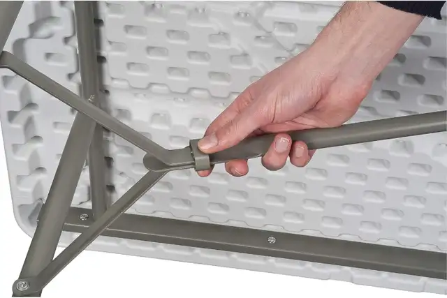 Folding Table, 6 foot, GREAT DEAL, Only $40 - Photo 6