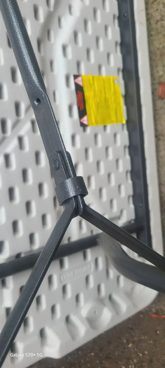 Folding Table, 6 foot, GREAT DEAL, Only $40 - Photo 8