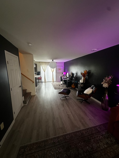 Luxury Townhouse-Style Condo for Rent  Brossard L - Photo 3