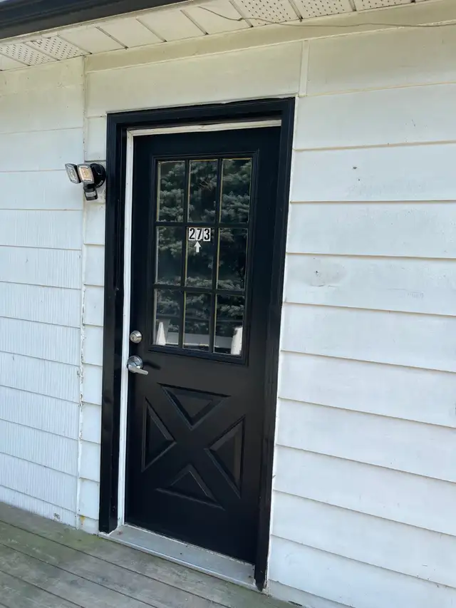 Modern 1BR Waterfront Suite on Niagara Blvd - Parking and Water - Photo 15