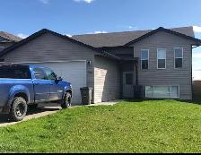 QUALITY, NEWER 3 BEDROOM W/DBL GRG & LG FENCED YARD, GREAT AREA