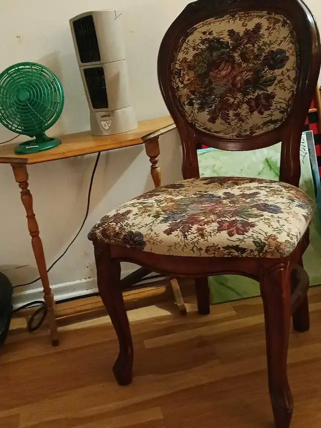 chaise look antique vintage a vendre