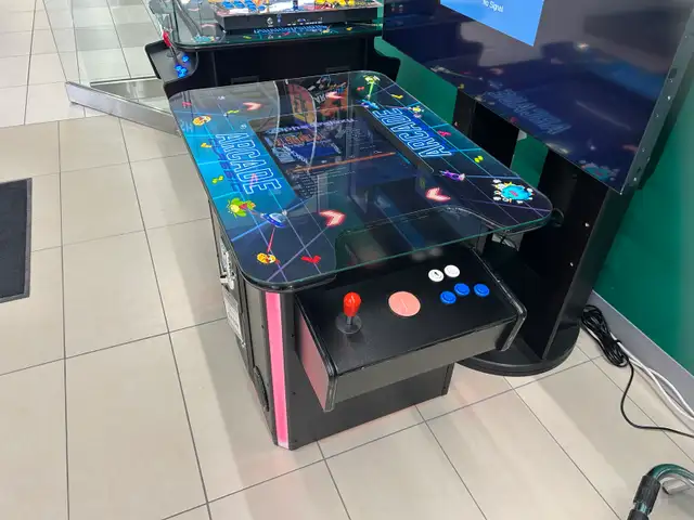 Sit Down Cocktail Arcade With Over 700 Games - Photo 2