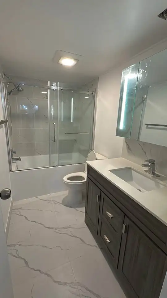 4 1/2 condo rénové près Cegep Bois de Boulogne