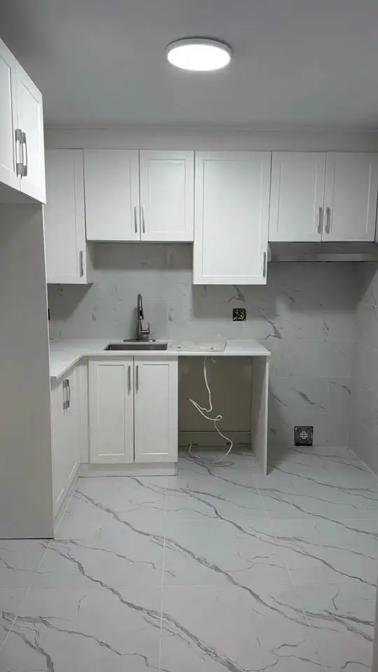 4 1/2 condo rénové près Cegep Bois de Boulogne - Photo 2