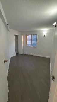 4 1/2 condo rénové près Cegep Bois de Boulogne - Photo 5