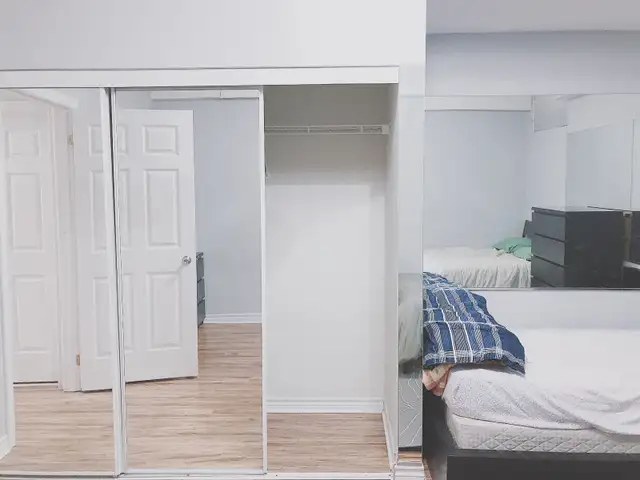 Cozy and clean private unit(Sheppard area, Female house) - Photo 4