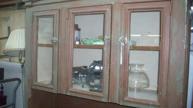 VAISSELLIER-BUFFET ANTIQUE