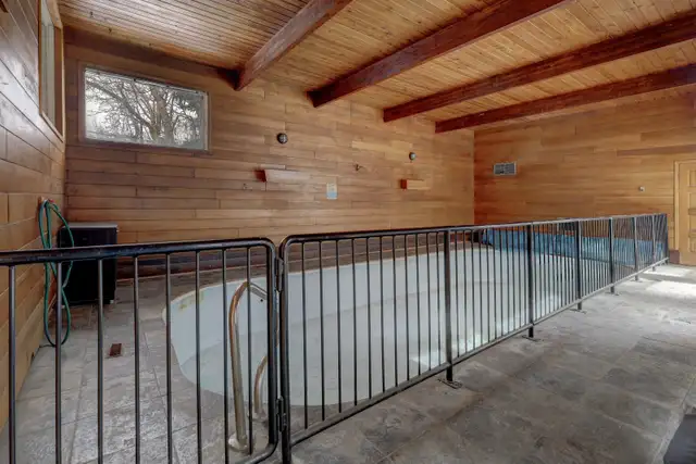 INVESTMENT OPPORTUNITY! SHAGANAPPI HOME FOR SALE ON A LARGE LOT - Photo 8