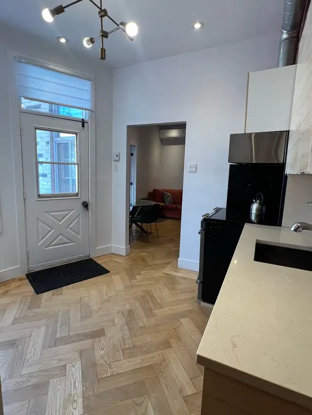 grand 41/2 renove à louer - Photo 7