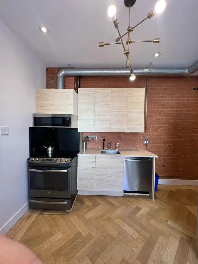 grand 41/2 renove à louer - Photo 9