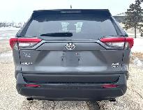 2019 Toyota RAV4 XLE AWD ONE OWNER LOCAL TRADE - WARRANTY INCL - Photo 4