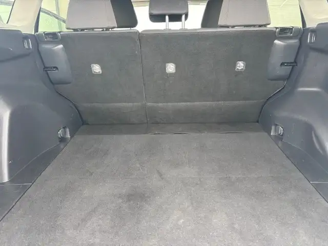 2019 Toyota RAV4 XLE AWD ONE OWNER LOCAL TRADE - WARRANTY INCL - Photo 16