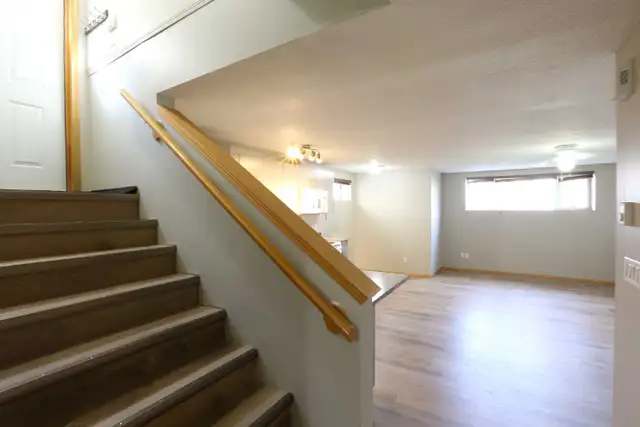 2 Bdr Lower Suite in Broders Annex Available May.1 - Photo 4