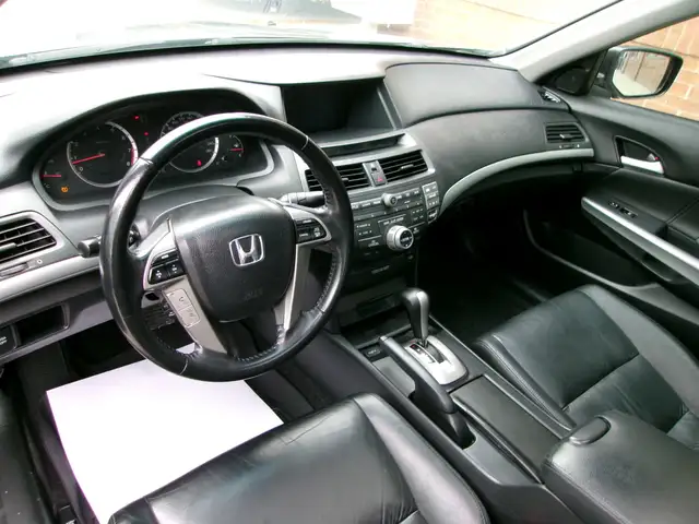 2010 Honda Accord Sedan EX-L CERTIFIED | AUTOMATIC | LEATHER - Photo 2