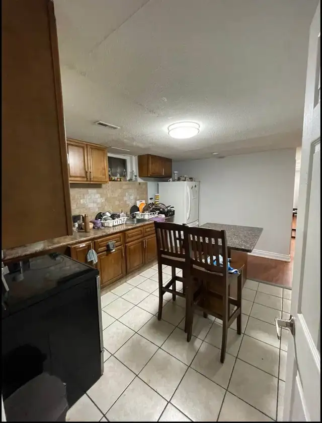 Room Female - Photo 8
