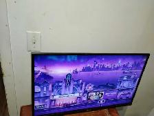 32' Roku T.V