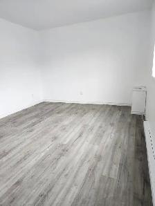 103 Winslow #1 - 3BR West, W/D, close to amenities