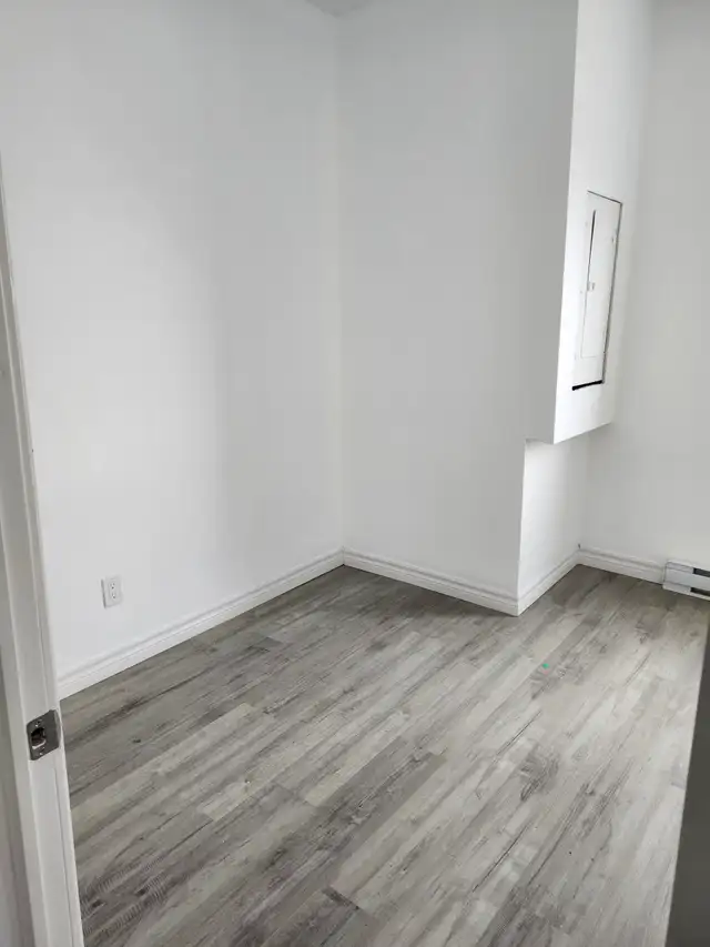103 Winslow #1 - 3BR West, W/D, close to amenities - Photo 5