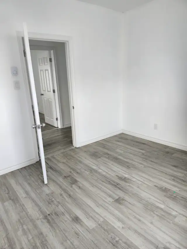 103 Winslow #1 - 3BR West, W/D, close to amenities - Photo 7
